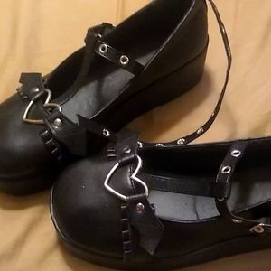Cute bat wing platforms